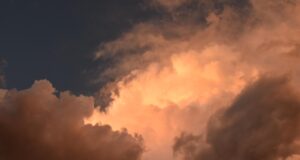 Varování před náledím: Meteorologové upozorňují na riziko na cestách
