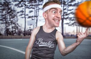 Kauza Macinkových zpráv: Češi reagují humorem a parodií