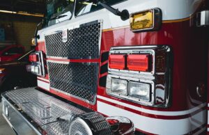 V Dvoře Králové nad Labem unikl oxid uhelnatý: Nehoda vyžádala hospitalizaci dvou lidí