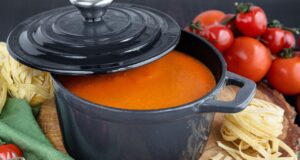 Zapomenutý recept na rajčatovou polévku, který zachrání váš oběd během 15 minut