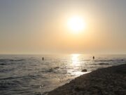 Nepíšete si zprávy dost? Možná tím zachraňujete svůj vztah!