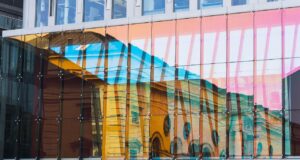 Modernizace pražského domu: Nová přístavba, atrium a vodní prvky oživily rodinné bydlení