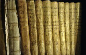 Tajemství Starodávné Knihovny, Které Vám Změní Pohled na Knihy!