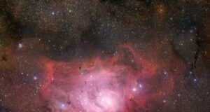 Webbův teleskop odhalil fascinující detaily mlhoviny Helix